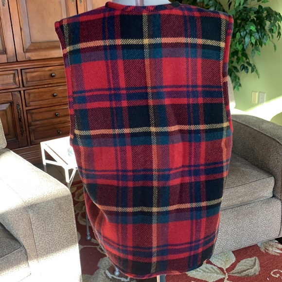 LizWear red plaid wool/nylon/mohair zip-up vest with sheepskin-looking lining. - Picture 3 of 14